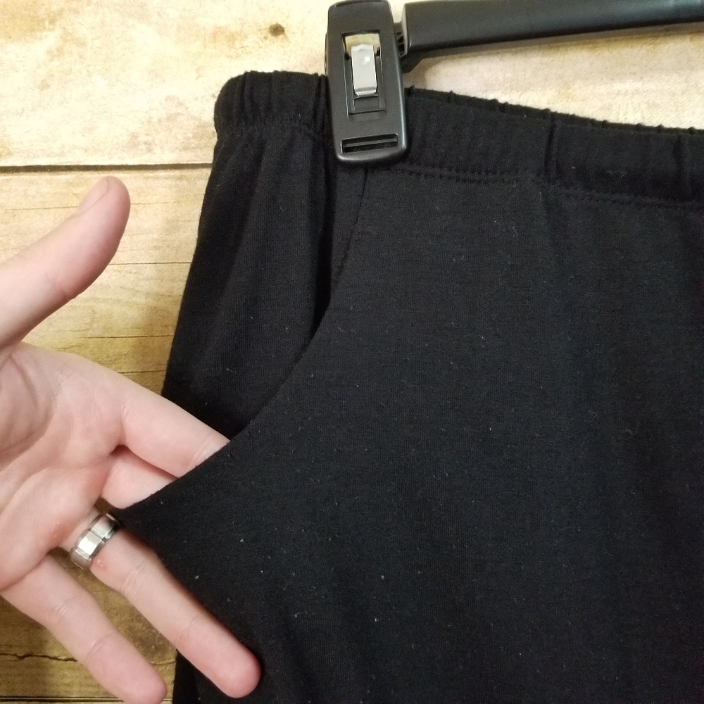 3/$15 Sonoma Black Skirt with Pockets Size Medium - Picture 3 of 6